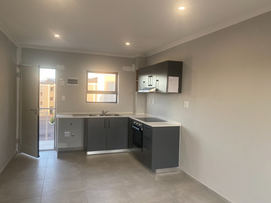 2 Bedroom Property for Sale in Parklands East Western Cape